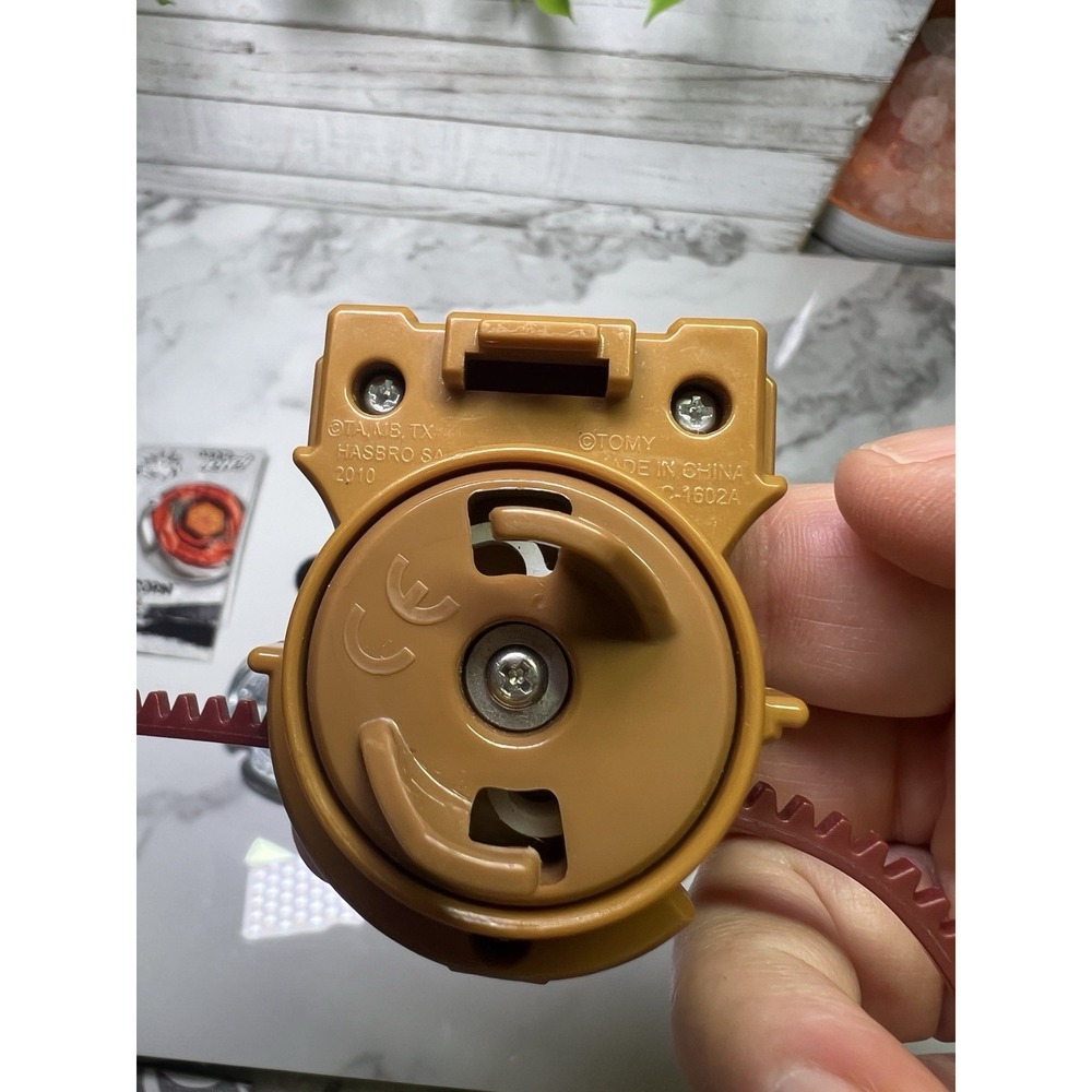 Brown Fury Capricorn 100HF Beyblade Hasbro Metal‎ Masters - US Seller Parts - Picture 3 of 4